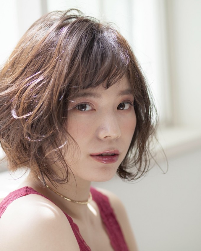 外ハネショートボブ
